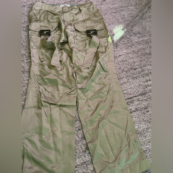 FENDI
satin-finish cargo trousers SZ 40 - Picture 6 of 9